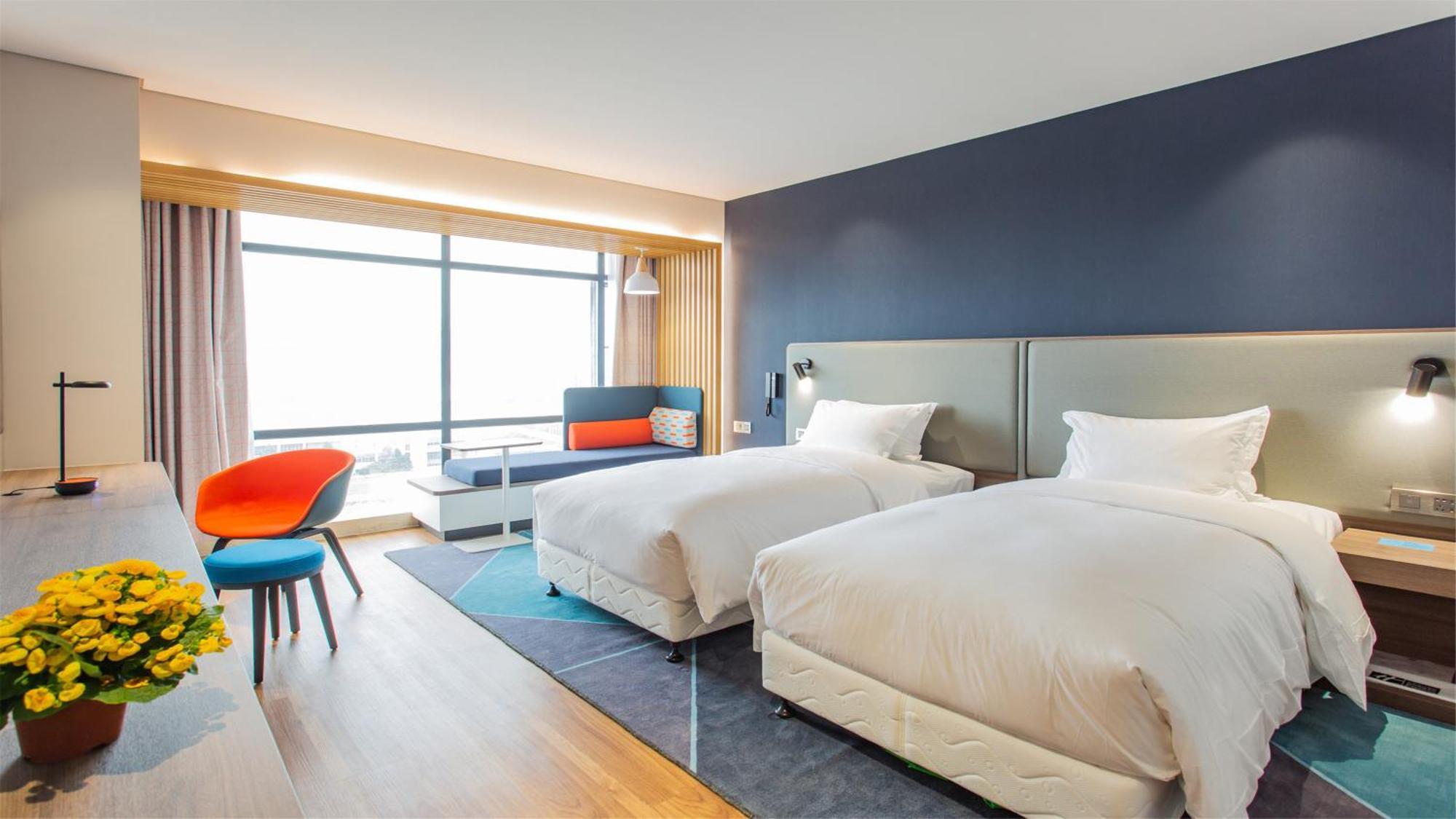 Holiday Inn Express Jiangmen Jianghai By Ihg المظهر الخارجي الصورة